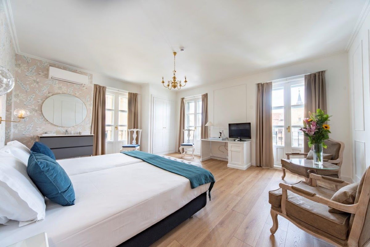 Hotel Infanta Isabel