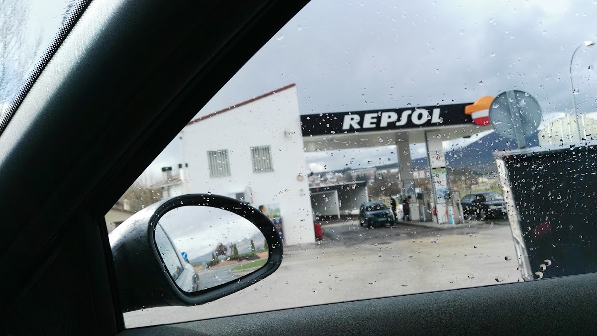 Estación de Servicio Repsol