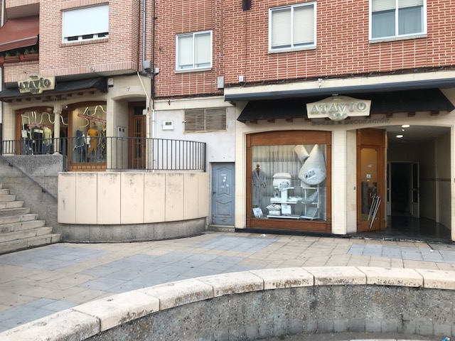 ATAVÍO MODA & HOGAR