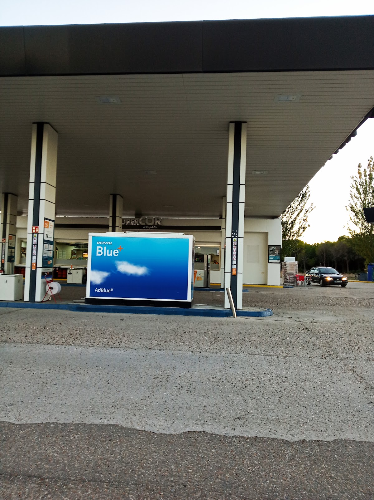 Estación de Servicio Repsol