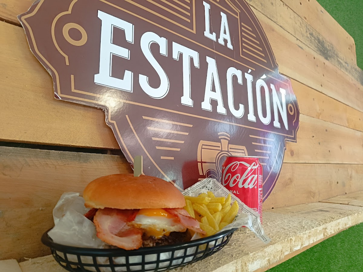 La Estacion Burger Shop