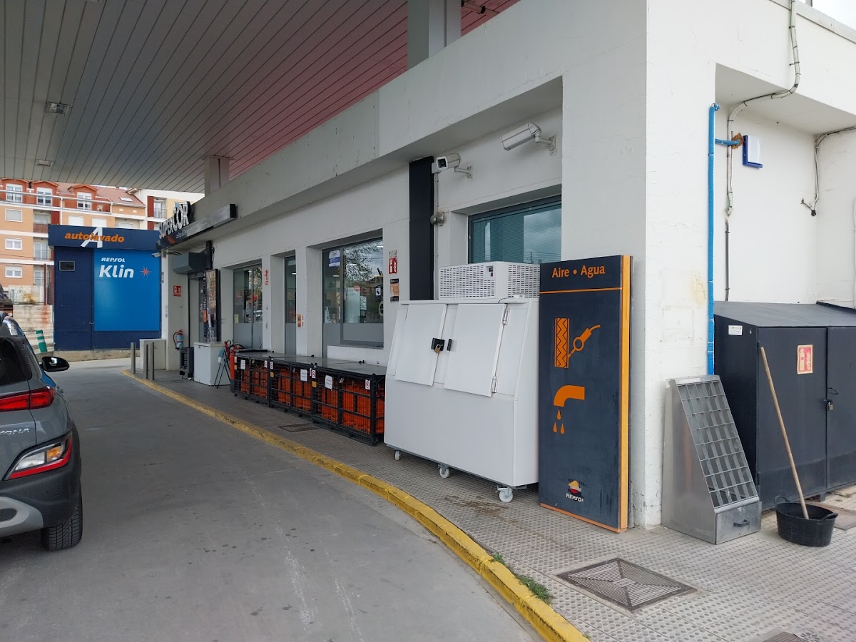 Estación de Servicio Repsol