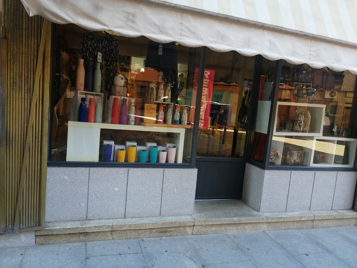 Complementos López
