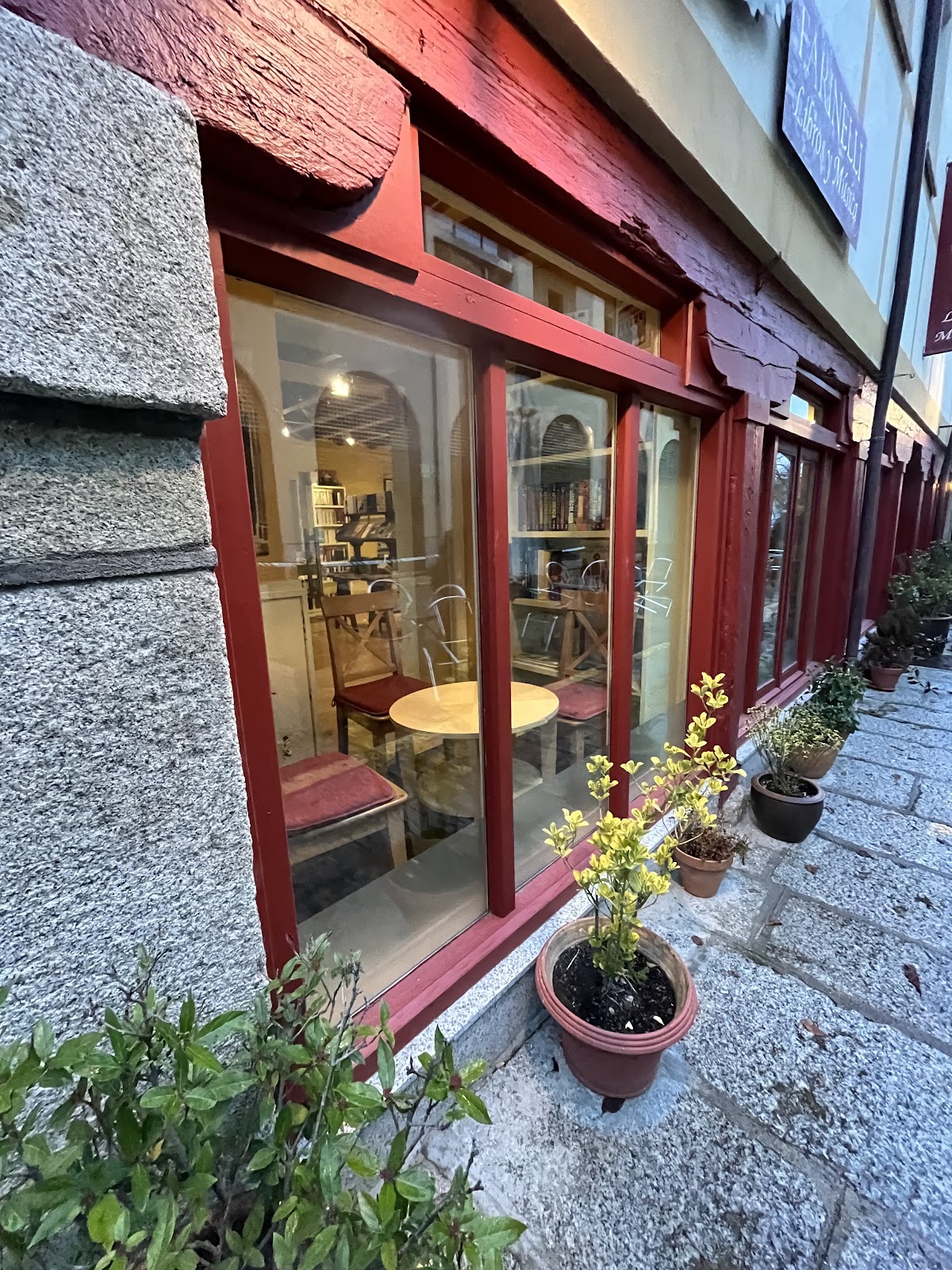 Farinelli Librería cafe