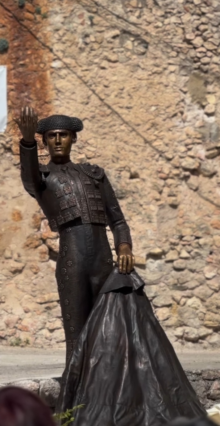 Monumento a Víctor Barrio