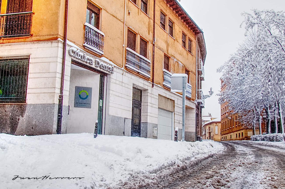 Dentista DR JUAN HERRERO - Segovia