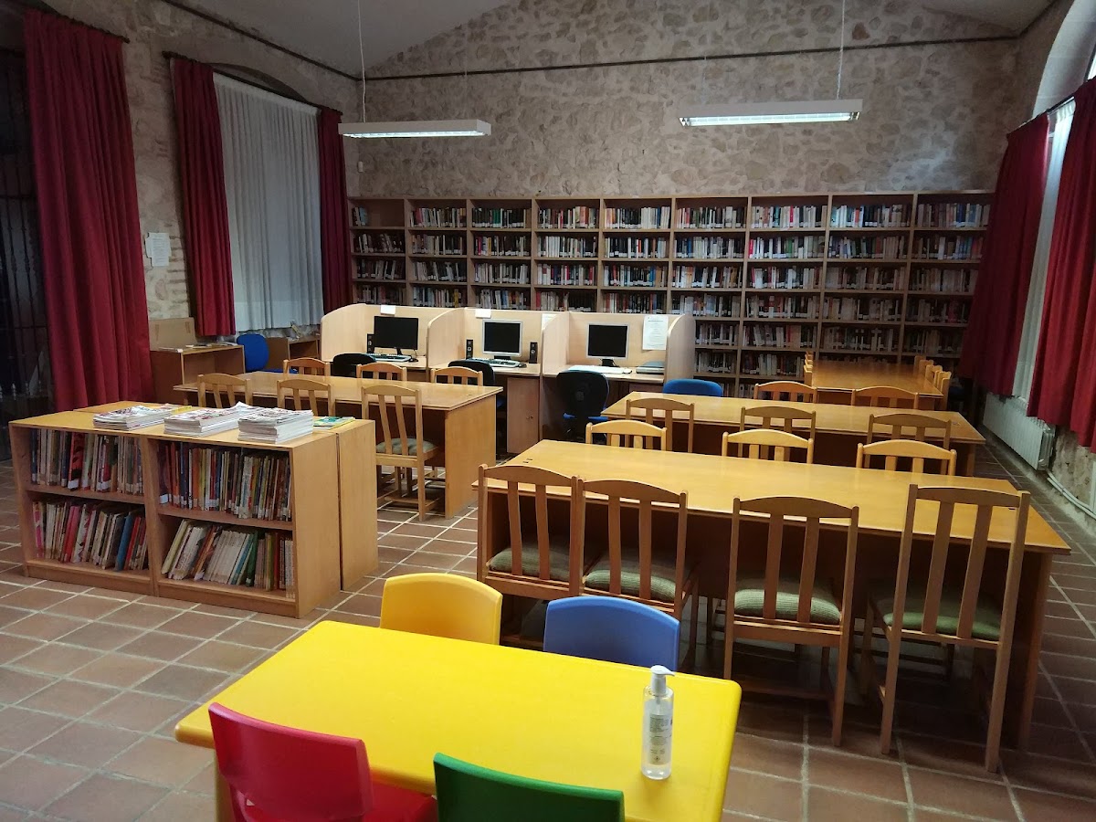 Biblioteca de Cantimpalos