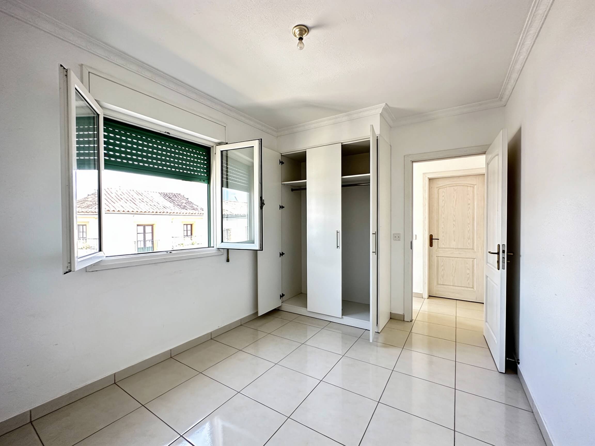 Piso de 3 dormitorios con buena luz